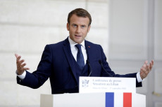 Macron: Para Pemimpin...