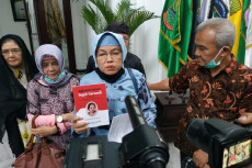 Gubernur Tegaskan Surat...