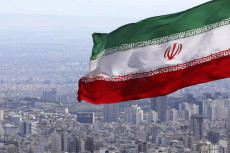 Iran Bantah Kirim Peralatan...
