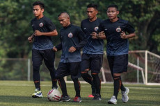 Kompetisi Ditunda Lagi,...