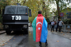 Azerbaijan: Kami Tak...
