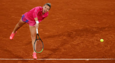Halep Balas Sikat Anisimova,...