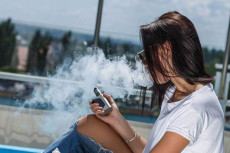 Wuih Canggih! Vape China...