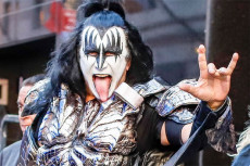 Pentolan Band Rock Kiss...