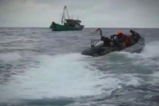 Dua Kapal Ikan Asing...