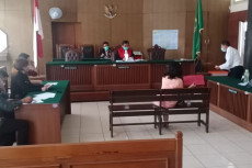 Sidang Perusahaan Sarang...
