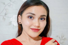 Ayu Ting Ting: Bungaku...