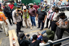 Hendak Ikut Demonstrasi,...