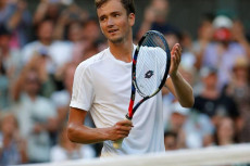 Medvedev Optimis Bangkit...