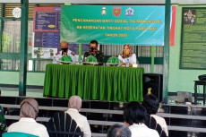 Gandeng TNI, Baksos...