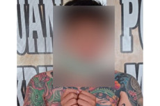 Konyol, Pemuda Ini Langsung...