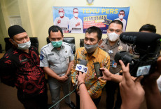 Ayo Buruan, Ada Pemutihan...