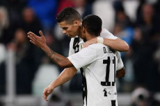 Douglas Costa: Ronaldo...