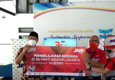 Gandeng Ruangguru, JNE...