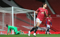 Debut Cavani, Manchester...