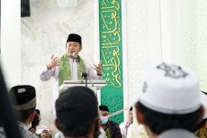 Gubernur Herman Deru:...