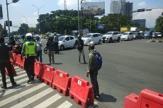 Polri Imbau Buruh dan...