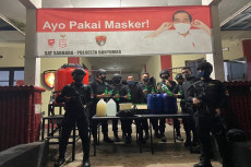 Ratusan Liter Tuak dan...
