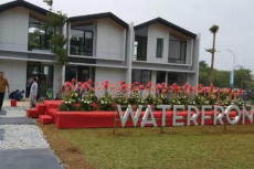 Waterfront Estates,...
