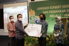 Sinergi dengan Kemendag,...