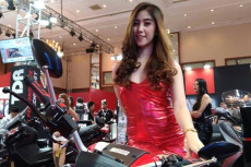 Jeblok hingga 45%, Penjualan...