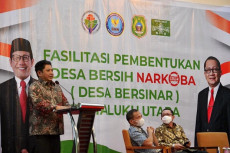 Bebaskan Anak dari Narkoba,...