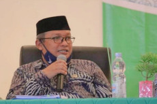 Lembaga Keagamaan di...