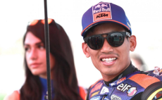 Bertahan di Moto2, Pembalap...