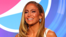 Jennifer Lopez Beberkan...