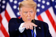 Eks Penasihat Trump...