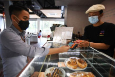 Dukung Pembayaran Non-Tunai,...