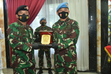 Panglima TNI Pimpin...