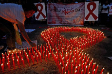 Hari AIDS Sedunia, Masyarakat...