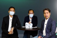 Resmi Dirilis, Flou...