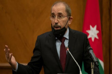 Yordania: Penyelesaian...