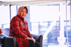 10 Tahun Pimpin Surabaya,...