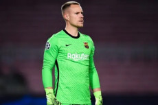 Ter Stegen Sesali Kesalahan...