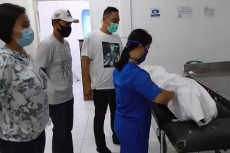 Mogok Makan, Ibu yang...