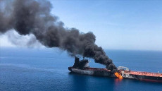 Kapal Tanker Minyak...