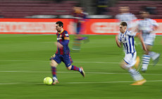 Rekor Unik Messi Warnai...