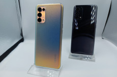 Oppo Indonesia Luncurkan...