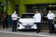 Mobil Listrik Jadi Kendaraan...