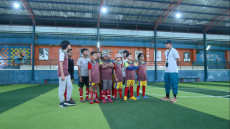 Putri Terancam Tak Main,...