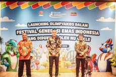 Membentuk Karakter Anak...