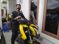 Geber Bajaj Pulsar,...