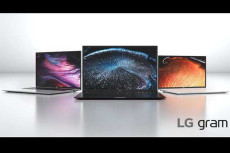 Laptop Ultra Ringan...