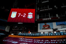 Pertandingan Aston Villa...