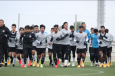 Pulang dari Spanyol,...