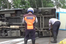 Bus Pengangkut Pasien...
