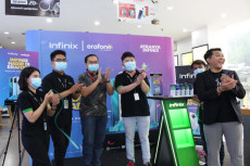 Ponsel Infinix Resmi...
